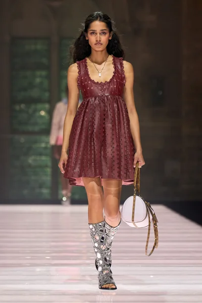 Look 35